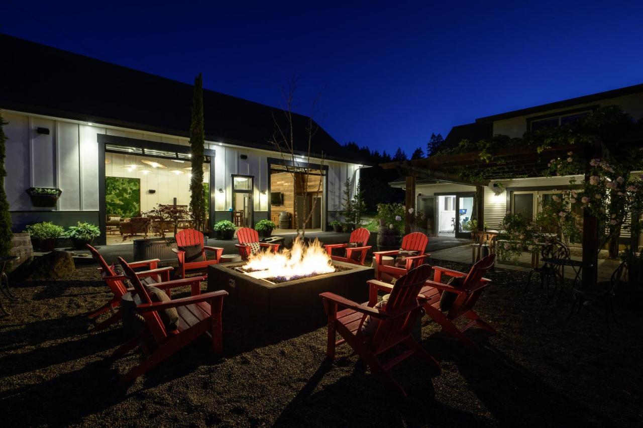 The Setting Inn Willamette Valley Newberg Exterior photo