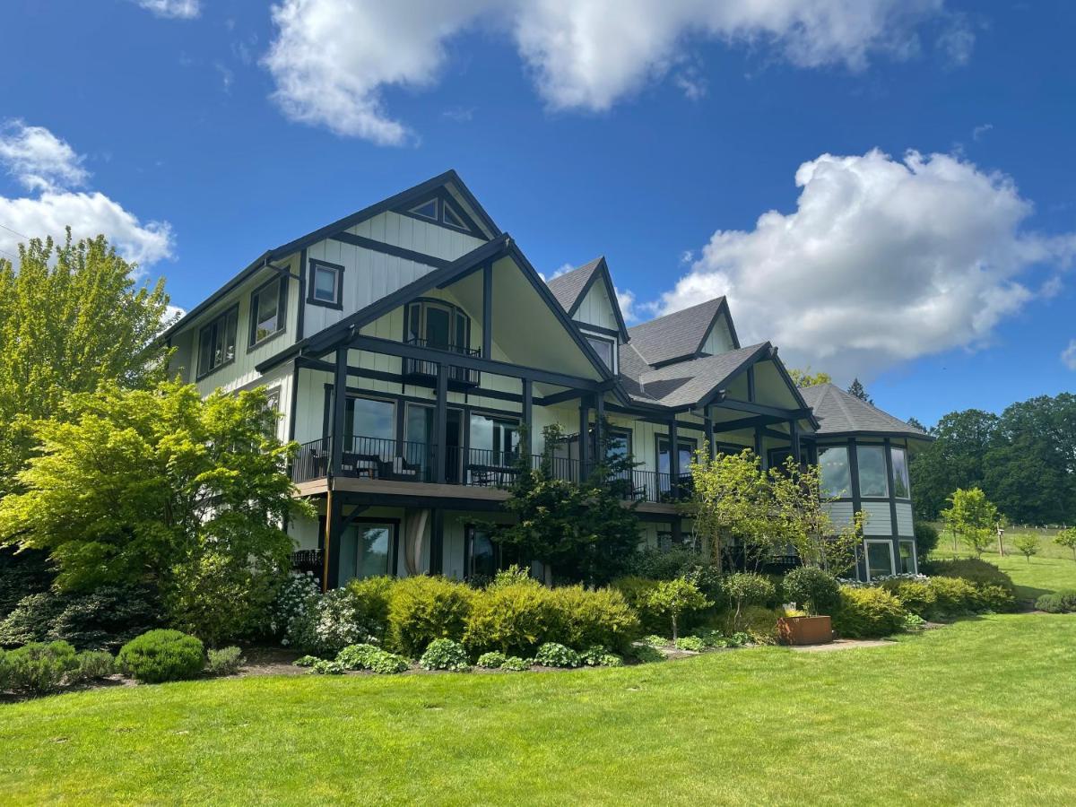 The Setting Inn Willamette Valley Newberg Exterior photo